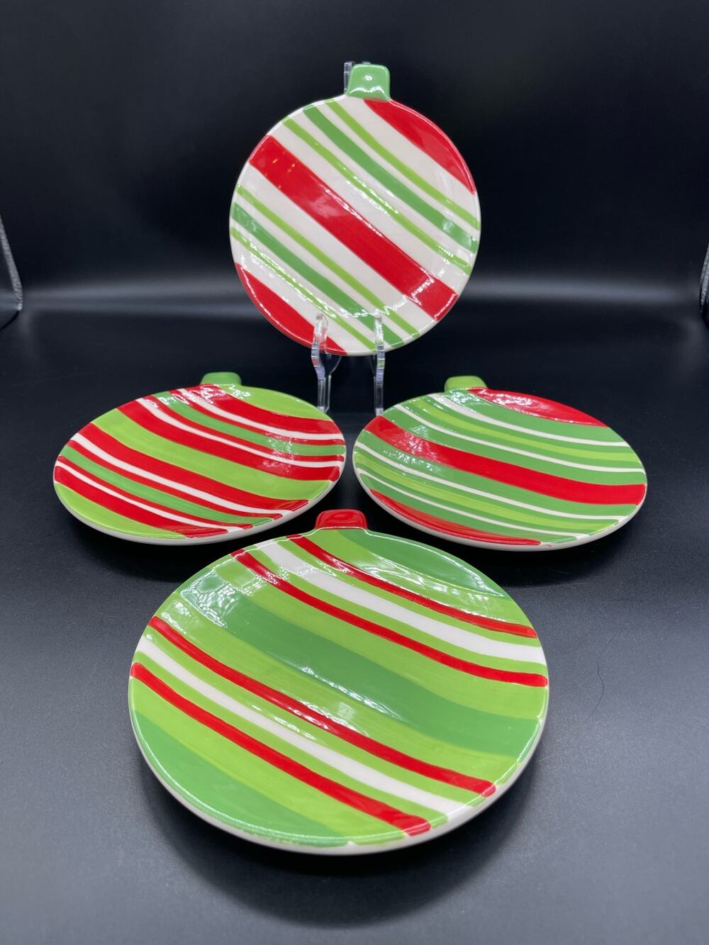 DII For the Home Set of 4 Snack Appetizer Plates Christmas Holiday Ornament 6.5"